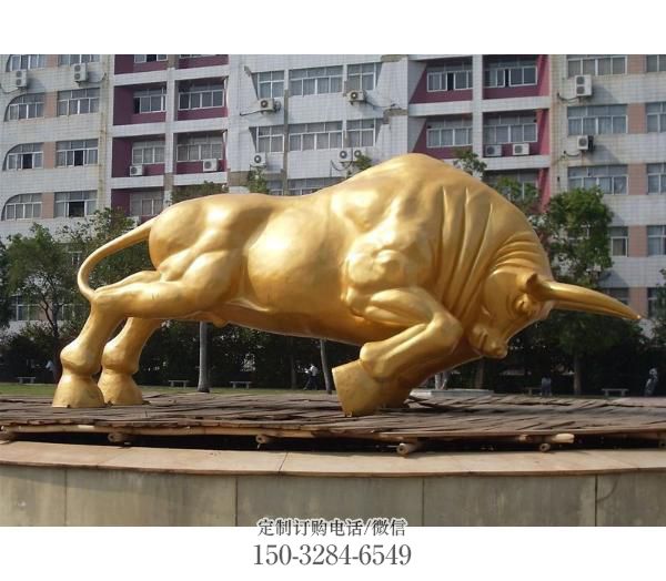 太原风景区开荒牛雕塑 售楼处广场雕塑 仿古摆件